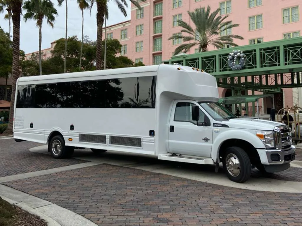 The Deluxe Party Bus gallery image 1