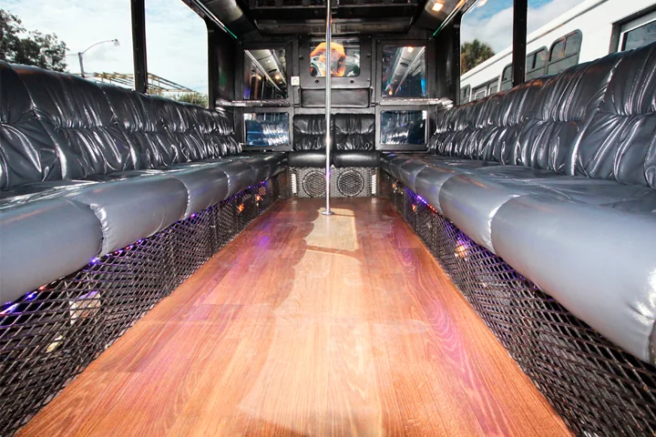The Mini Bus gallery image 3