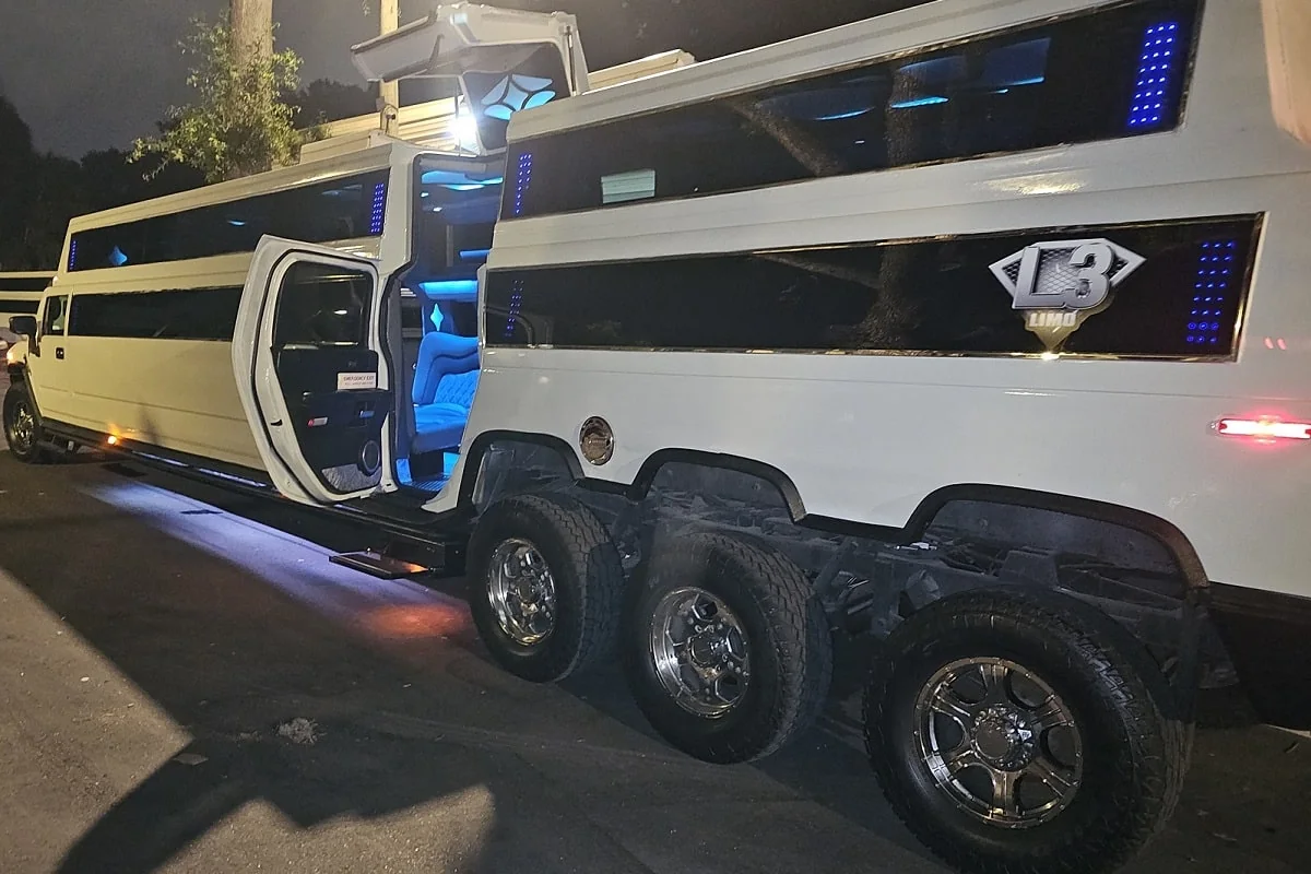 The Beast Hummer Limo gallery image 4